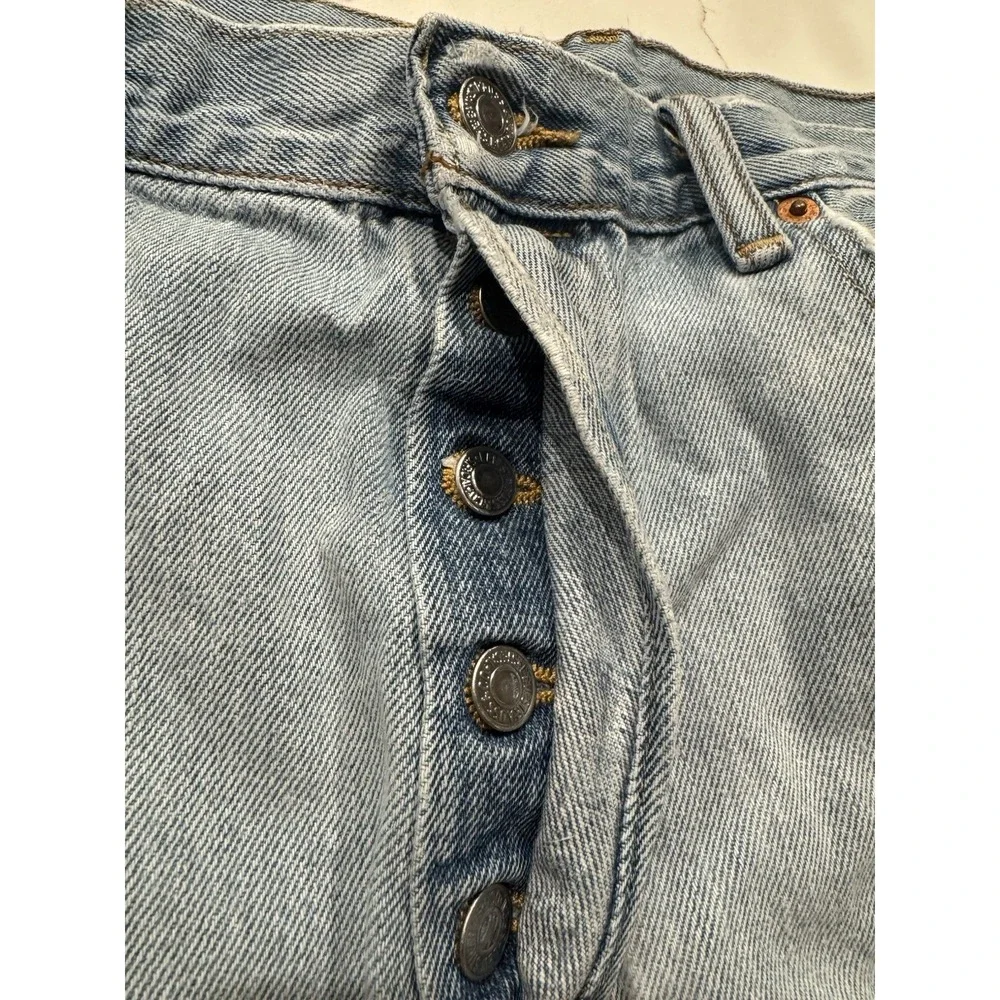 Vintage Levis 501 Jeans Straight Mens Size 36x35 Light Wash Denim Y2K Pants